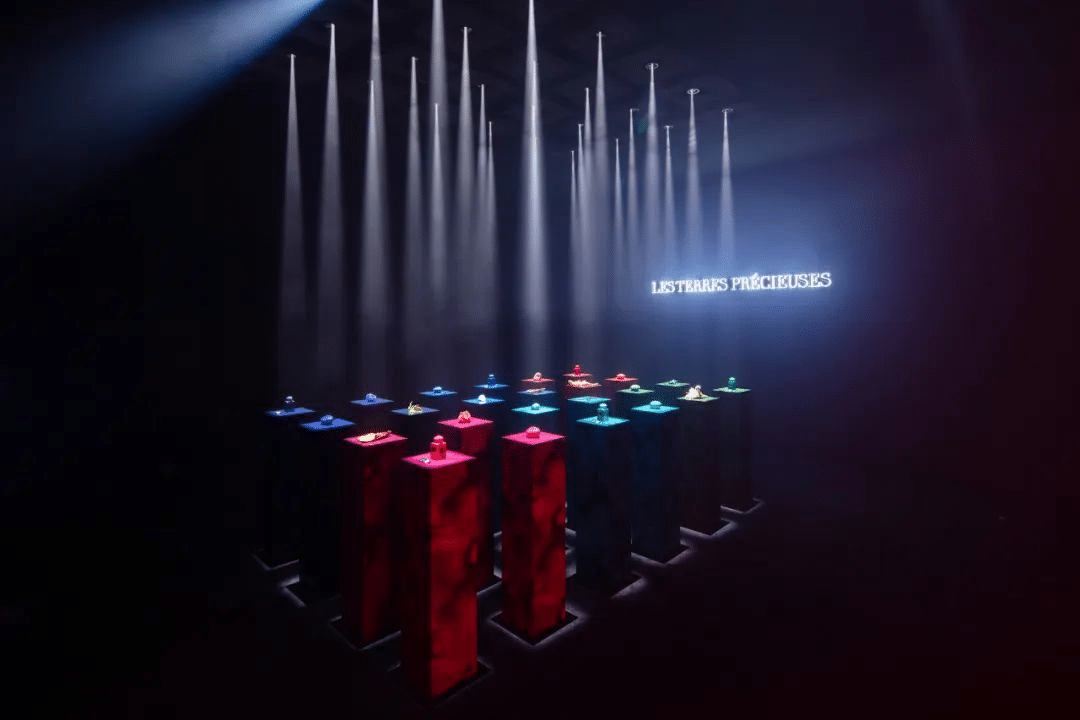 「時(shí)空浮游」阿瑪尼高定私藏香氛全球首展